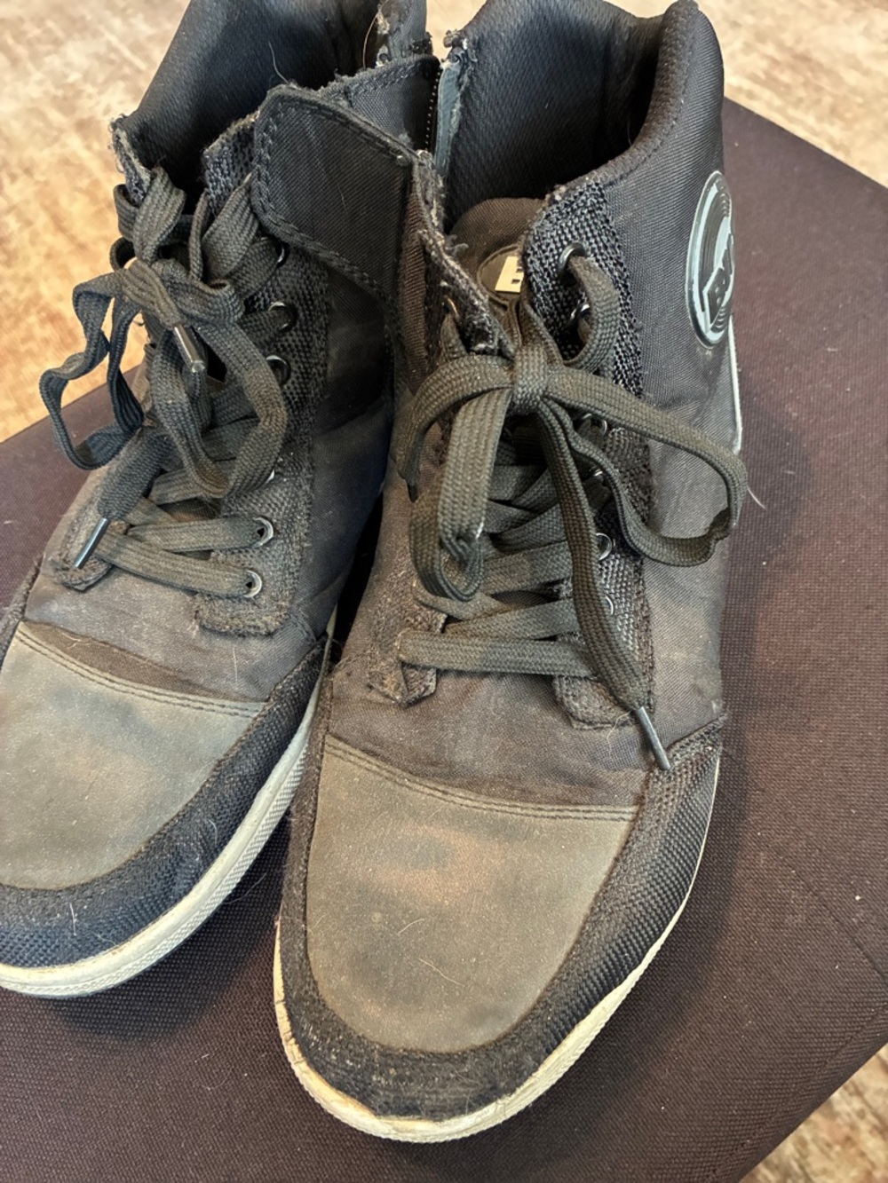 Men's Black High-Top Lace-Up Sneakers